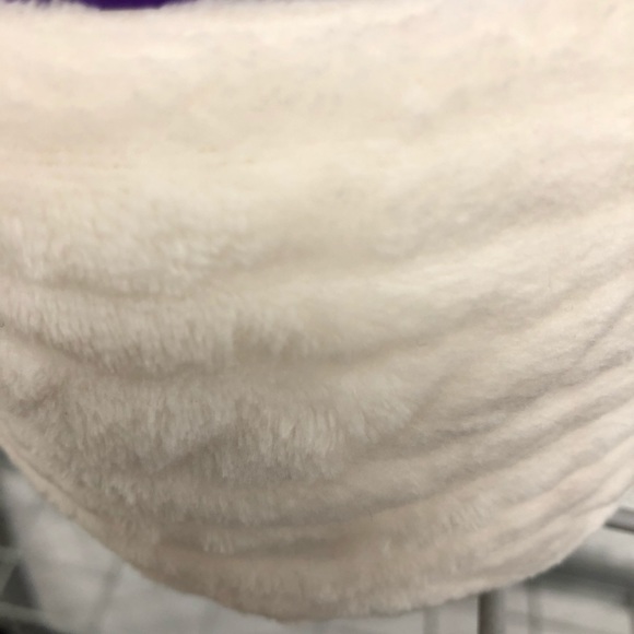 Embossed Plush Throw Blanket - Picture 3 of 5